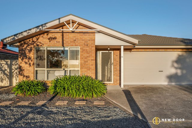 24 Stump Jump Crescent, ACT 2615