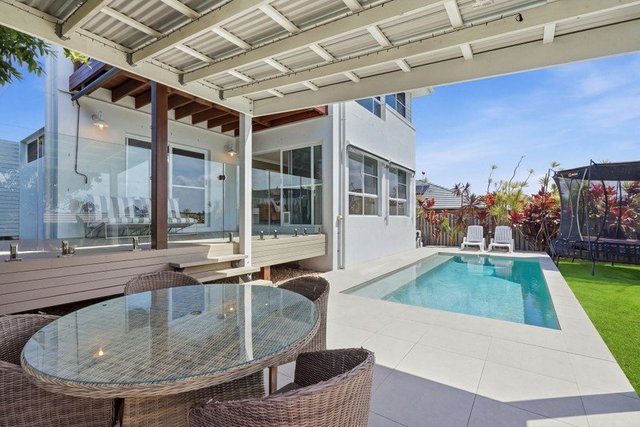 14 Nollamara Drive, QLD 4221