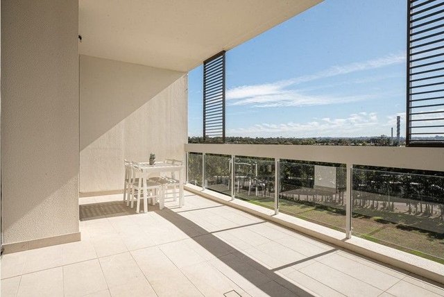 421/1 Kingfisher Street, NSW 2141