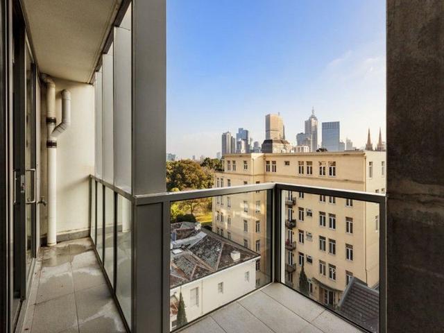 Apt 704/9 Eades Street, VIC 3002