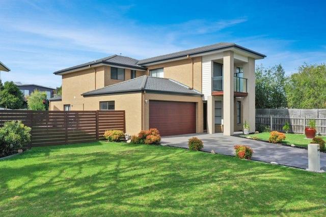 10 McMillan Grove, VIC 3880