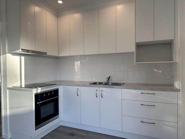 12b Dabchick Drive, QLD 4220