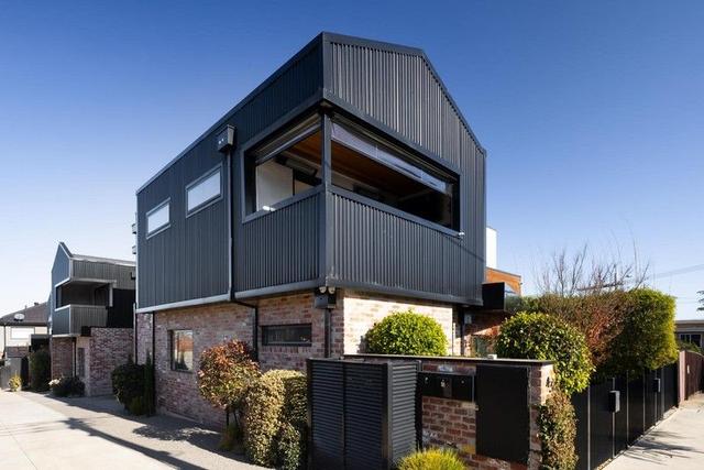 2/43 Halpin Street, VIC 3055
