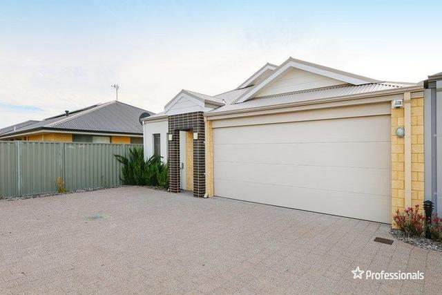 2/2 Whitmore Loop, WA 6112