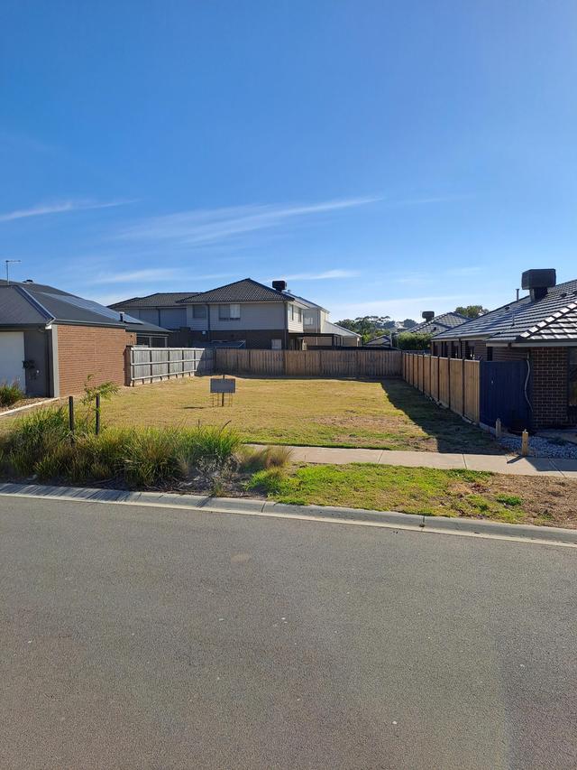 22 Sandpiper Circuit, VIC 3922