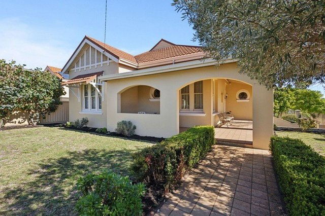589 William Street, WA 6050