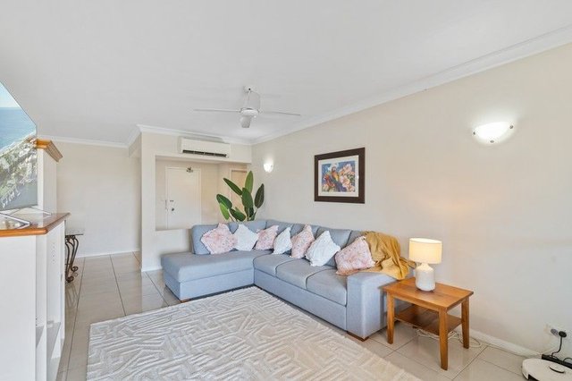 515/2-10 Greenslopes  Street, QLD 4870
