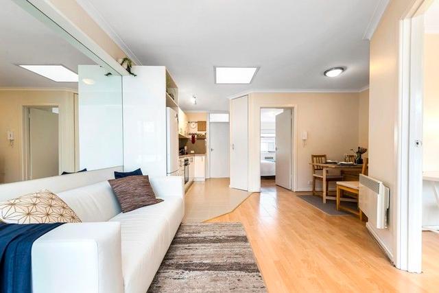 12/20 Orange Grove, VIC 3183
