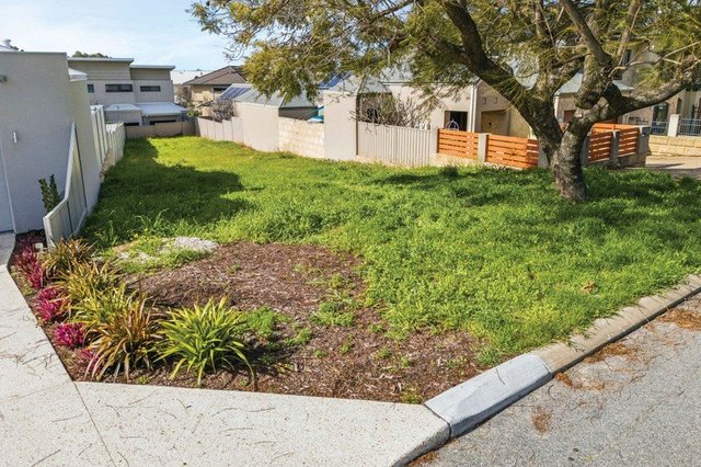 32A Panton Crescent, WA 6018