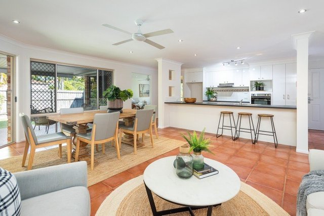 66 Crestwood Drive, QLD 4214