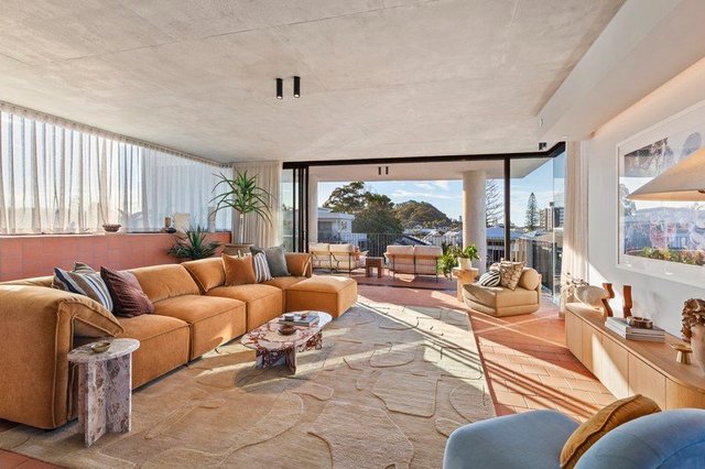 3/12 Riviera Road, QLD 4220