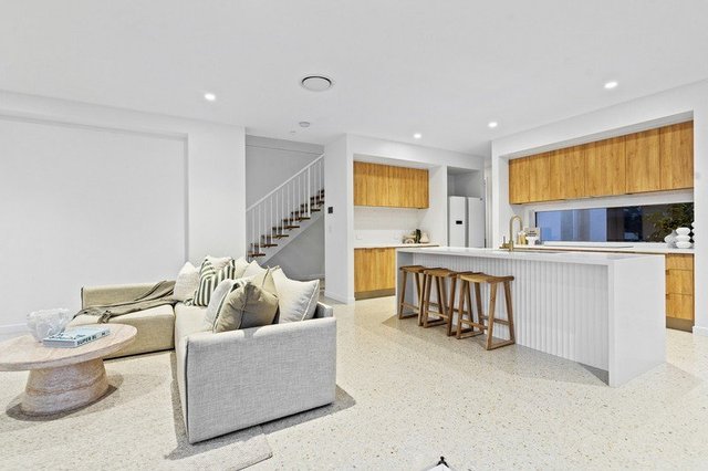 41 Nineteenth Avenue, QLD 4221