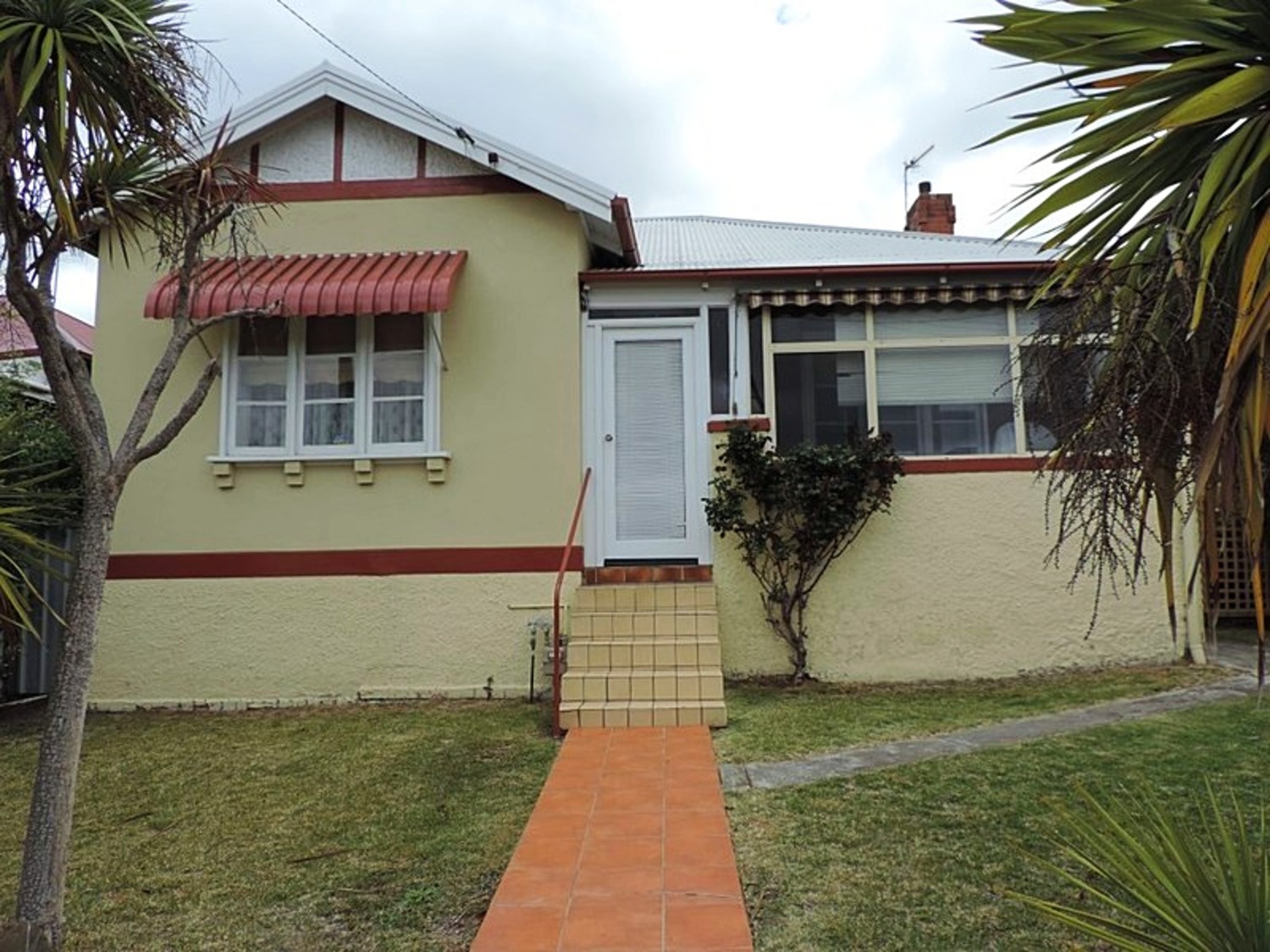 28 Sloane Street, Goulburn NSW 2580 Address information Allhomes