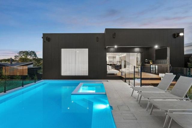 17 Lever Avenue, VIC 3942