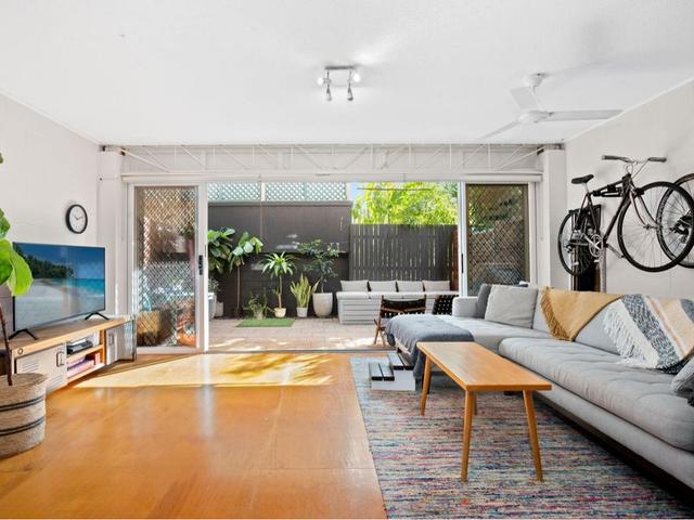 4/93 Seagull Avenue, QLD 4218