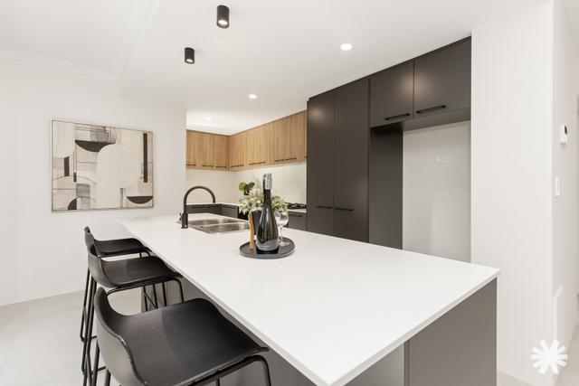 2/208 Riseley Street, WA 6154
