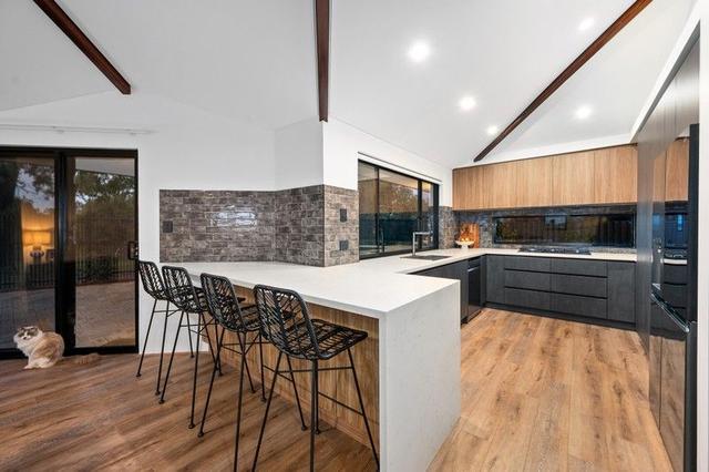 13 Limerick Place, WA 6152