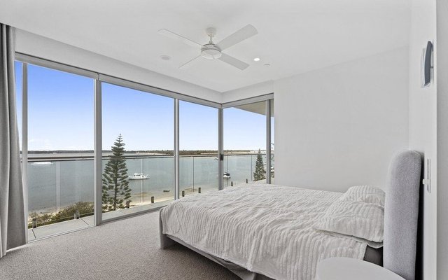 4/536 Marine Parade, QLD 4216