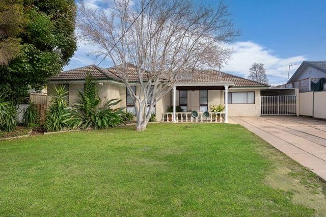2 Marloo Crescent, NSW 2650