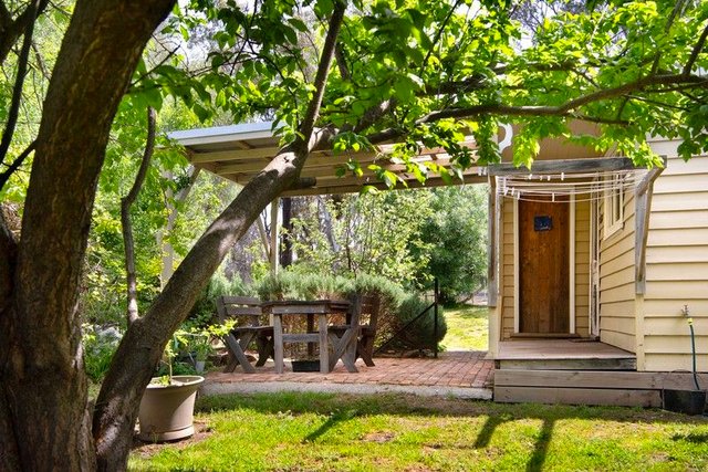 22 Adair  Street East, VIC 3463