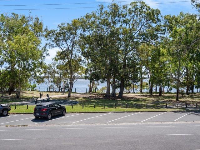 1/23 Solander Esplanade, QLD 4507