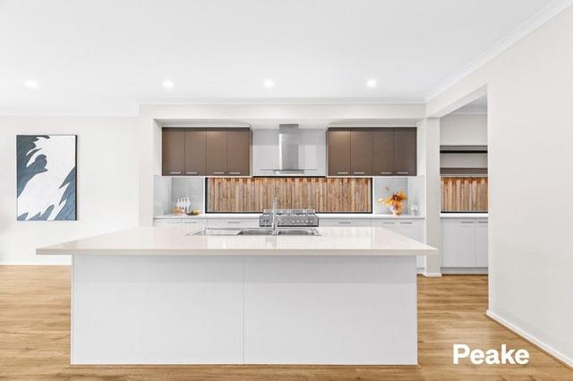 14 Monica Way, VIC 3807