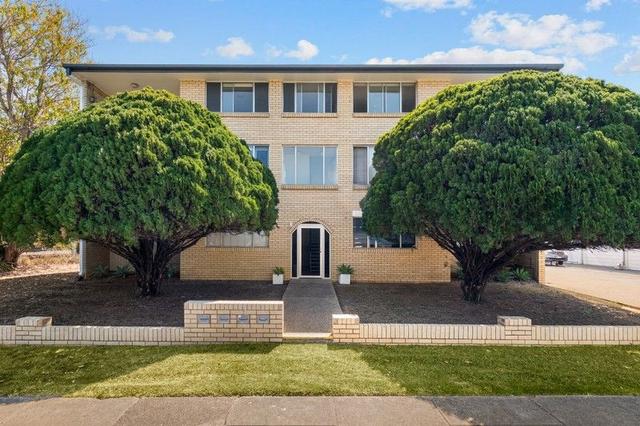 3/2 Franz Road, QLD 4011