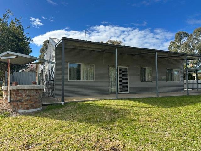 46 Melville Street, NSW 2660