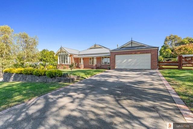 10 Pine Ridge Road, VIC 3757