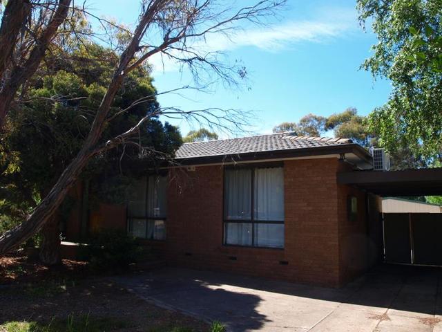 8 McQuade Close, ACT 2615