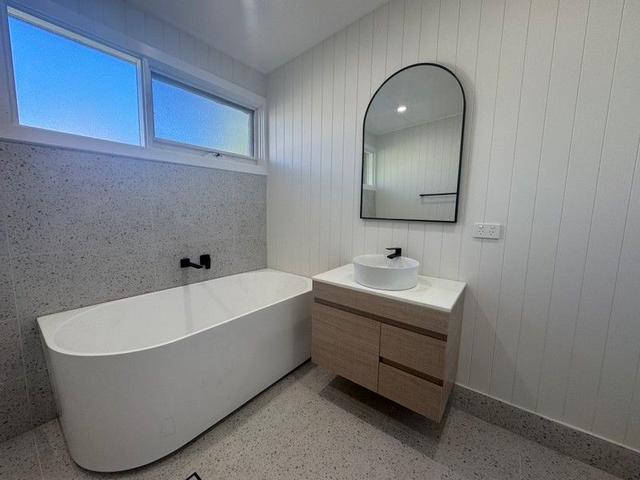 16 Evergreen Avenue, NSW 2560