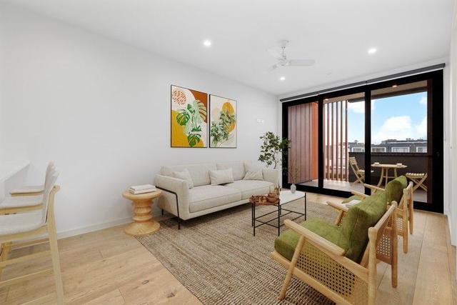 217/19 Hall Street, VIC 3192