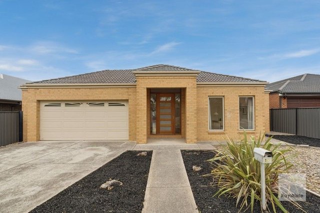 10 Inverness Avenue, VIC 3026