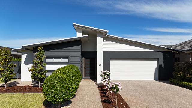 187 Clifton Boulevard, NSW 2680