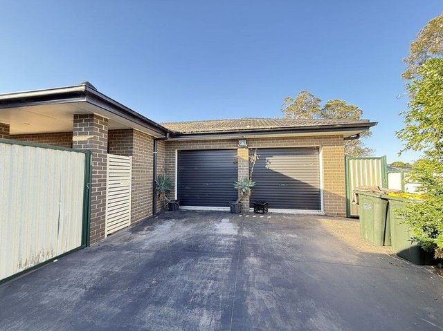 53B Longfield St, NSW 2166