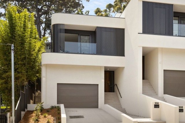 30A Pass Avenue, NSW 2515