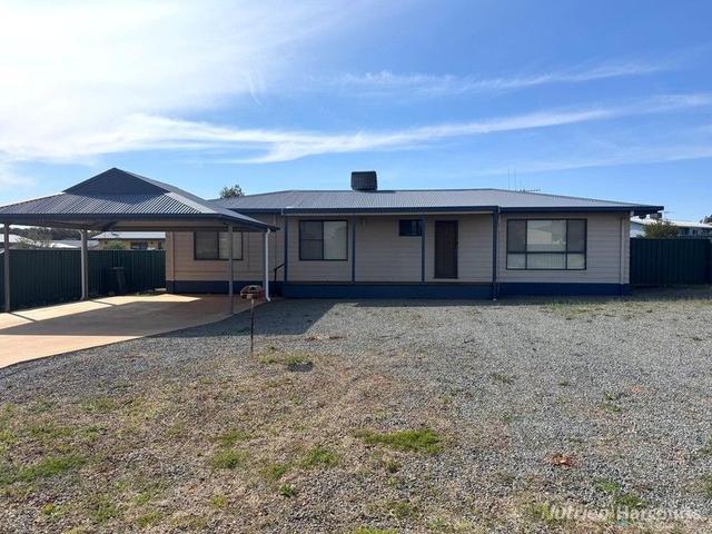 15 Clifton Place, NSW 2835