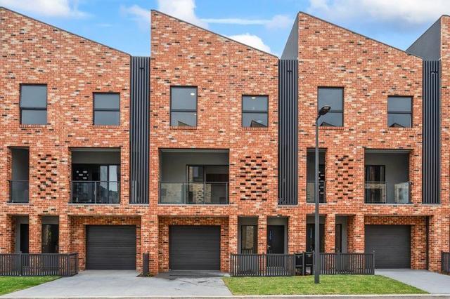 12 Yakka Circuit, VIC 3047
