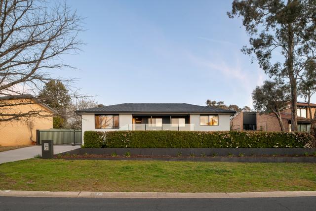 16 Solomon Crescent, ACT 2615