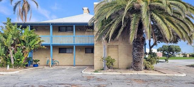 8/6 Cray Street, WA 6044