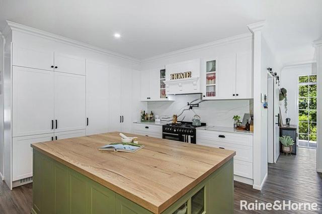 42 Coach View Place, QLD 4561