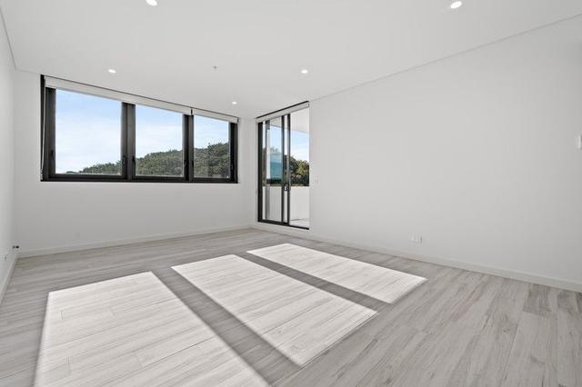 1709/108 Donnison  Street, NSW 2250