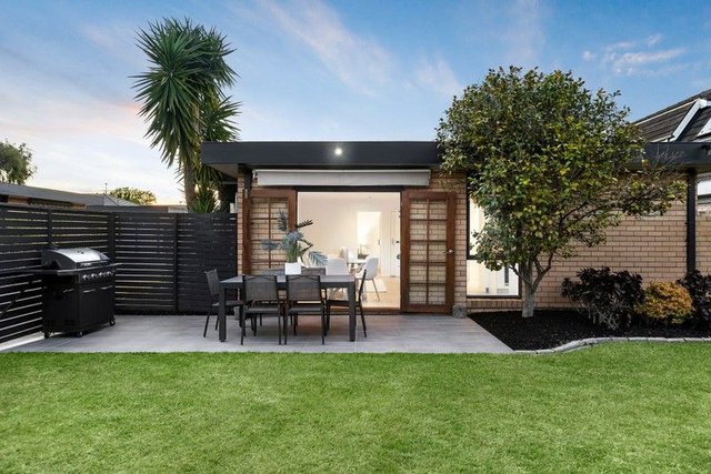 2/3 Guernsey Avenue, VIC 3188