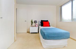Bedroom 2 (2015-10-10)