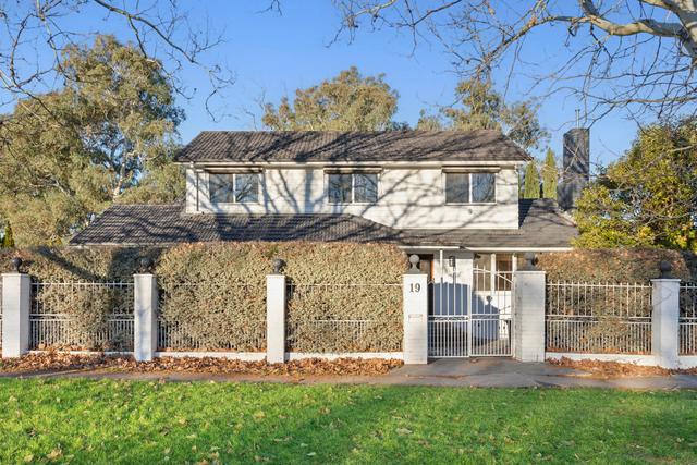 19 Sturt Avenue, ACT 2604