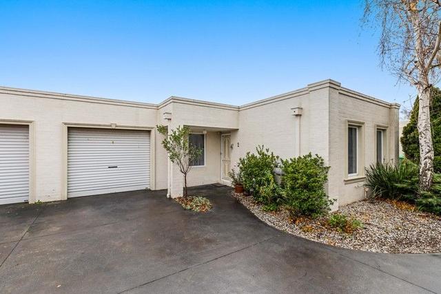 2/17 Sylvia Road, VIC 3807