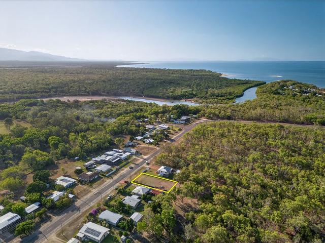 225 Balgal Beach Road, QLD 4816