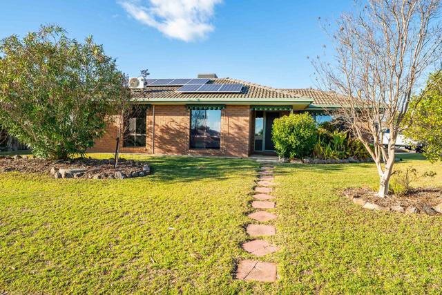 1 Cedar Court, NSW 2640