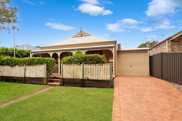 6 Mandarin Close, QLD 4078