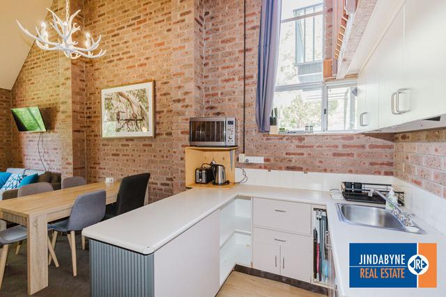 13/2 Clyde Street, NSW 2627